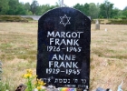 Bergen belsen028  Annelies "Anne" Marie Frank, född 12 juni 1929 i Frankfurt am Main, Tyskland, död 31 mars 1945 i Bergen-Belsen, Tyskland, var en judisk flicka som blev internationellt känd för sin dagbok som publicerades och skildrar hennes upplevelser under den tyska ockupationen av Nederländerna under andra världskriget. Dagboken, som Anne fick på sin 13-årsdag, skildrar hennes liv från 12 juni 1942 till 1 augusti 1944. Den har översatts till över 50 olika språk, har blivit en av de mest lästa böckerna i världen, och har legat till grund för mängder av pjäser och filmer. : Bergen Belsen, Semester 2008